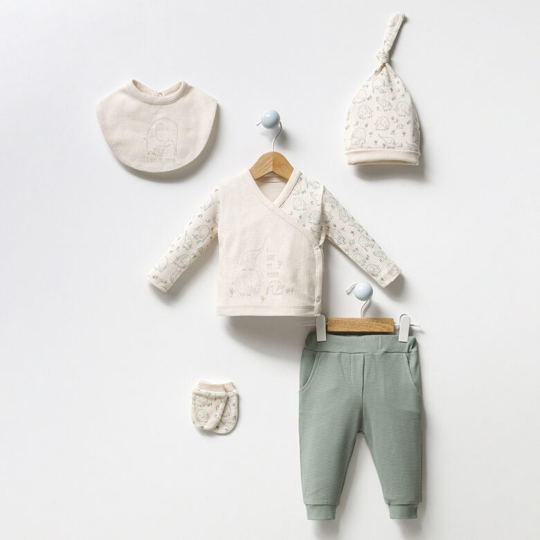5-Piece Newborn Clothing Set, green | Elephant