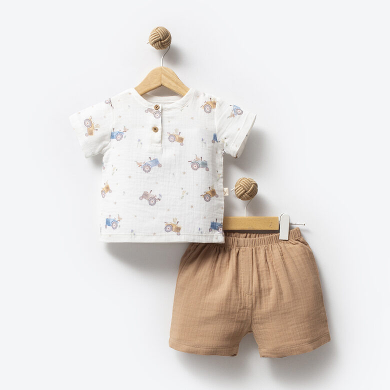 2-Piece Muslin Set with Tractor Print – Brown