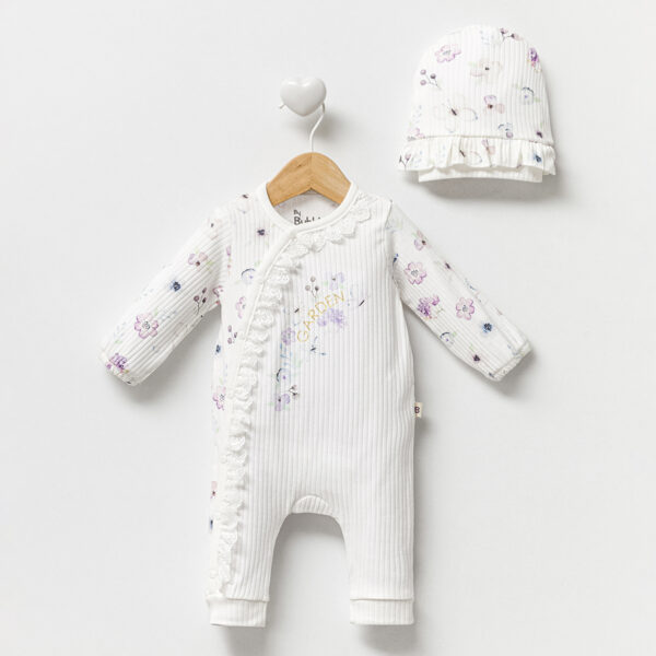 Sleepsuit + baby's hat (Sizes: 3-6 months, 6-9 months)