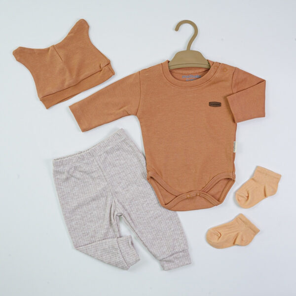 4-Piece Clothing Set in Brown